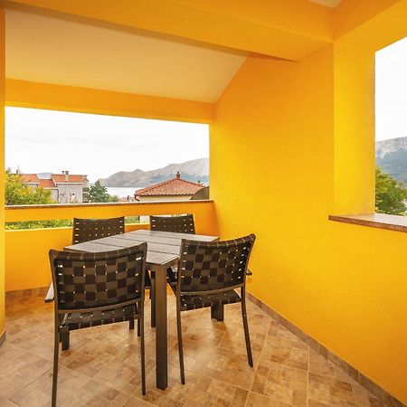 Apartments Dujmovic With Terrace Baška Εξωτερικό φωτογραφία