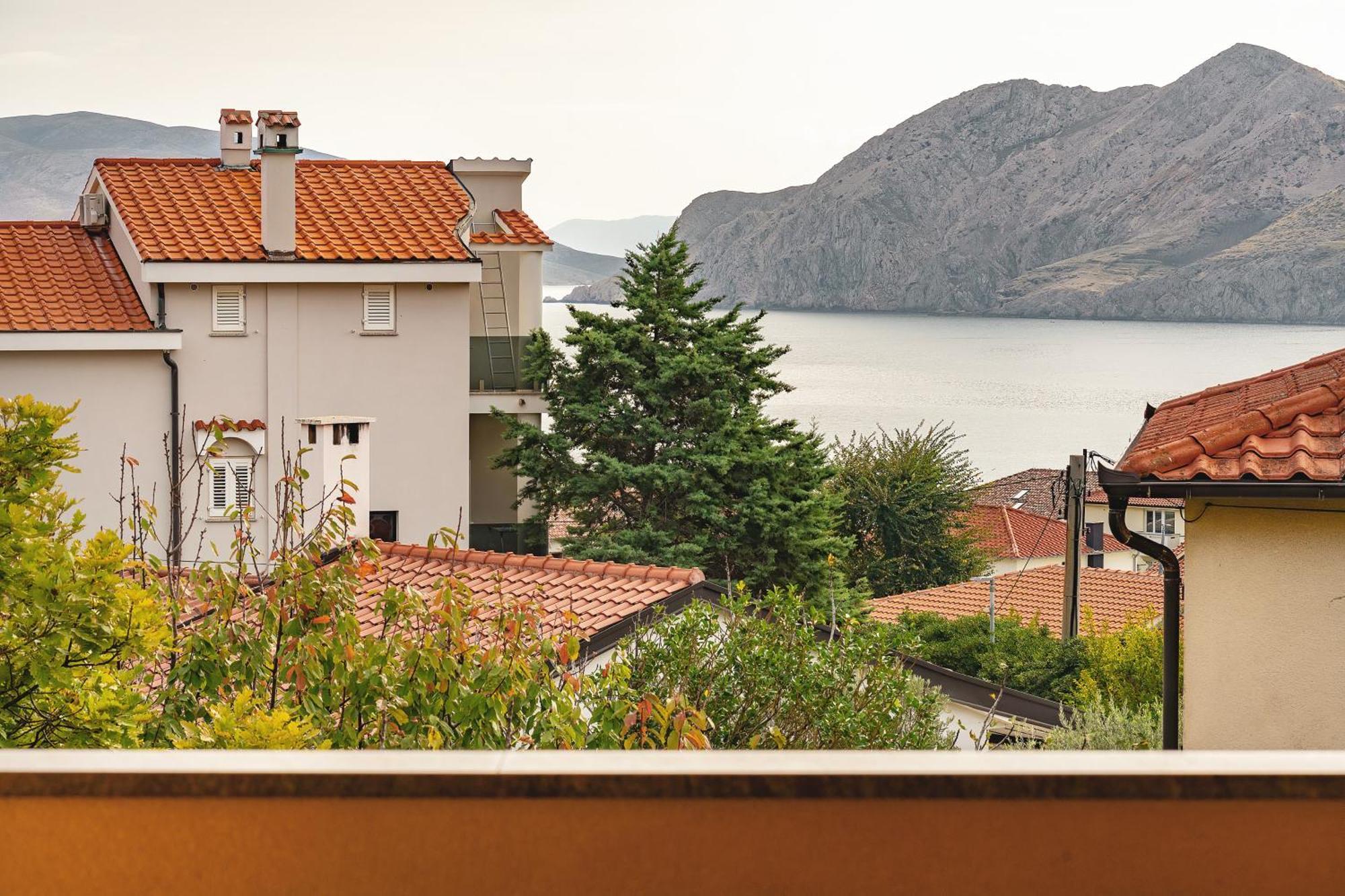 Apartments Dujmovic With Terrace Baška Εξωτερικό φωτογραφία