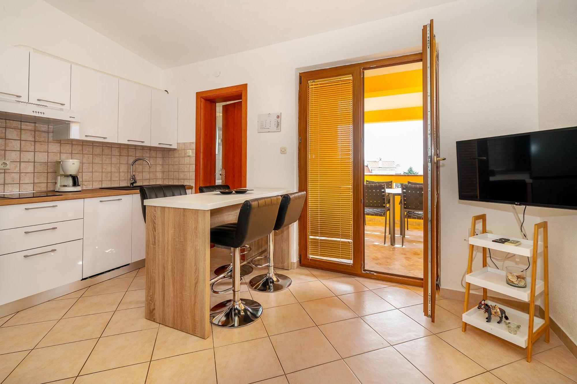 Apartments Dujmovic With Terrace Baška Εξωτερικό φωτογραφία