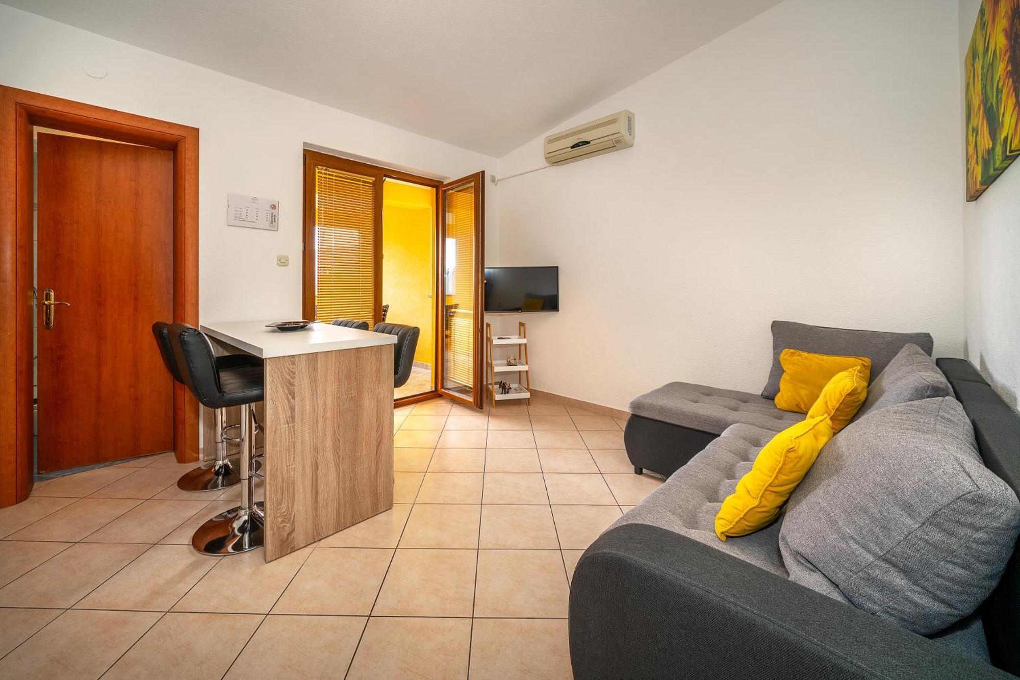 Apartments Dujmovic With Terrace Baška Εξωτερικό φωτογραφία